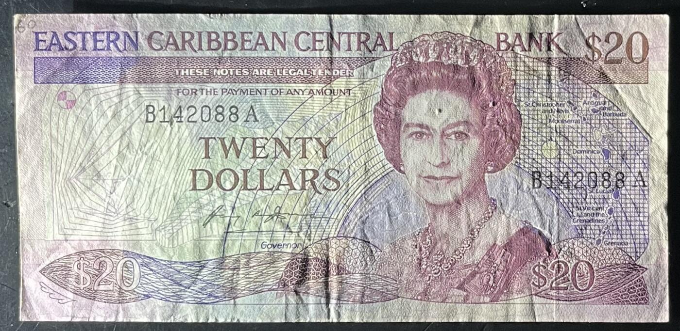 小福收藏拍卖第201期 流通品相裸钞 特惠场 本场拍卖美洲大洋洲非洲亚洲纸币【佣金仅收2% 不设最低佣金 全场包邮】 东加勒比 A 安提瓜和巴布达 地图没写安圭拉国名早期版 1985年 20元  