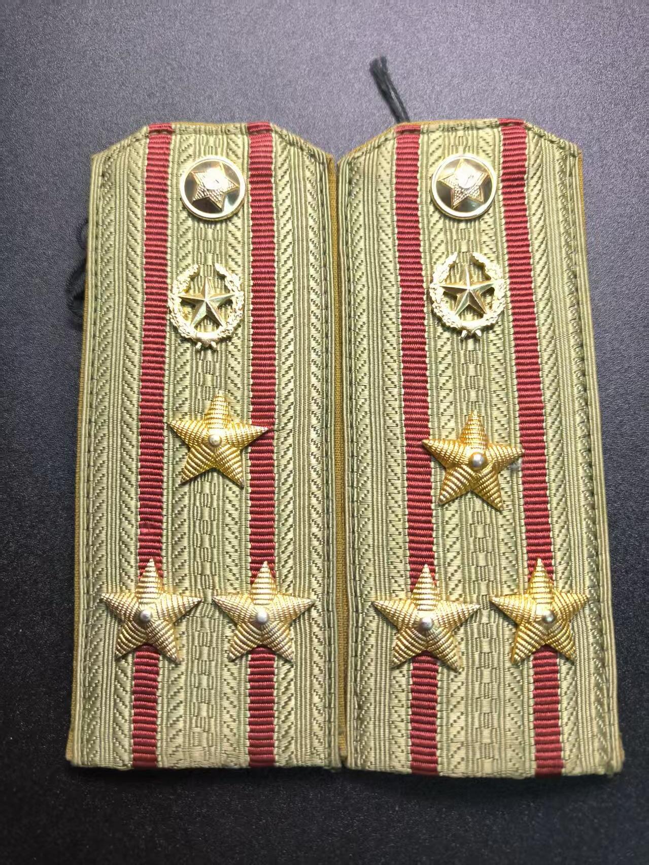 云宸嘉赏-勋臻精藏⭐️年后精品专拍场次🎖 库克尔·弗拉基米尔·维亚切斯拉沃维奇上校的苏联上校肩章