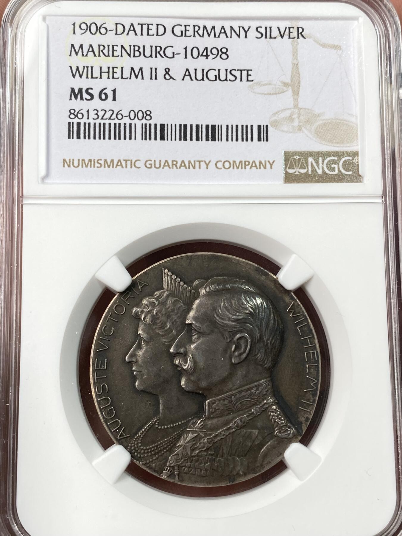 万国钱币拍卖第062期 NGC MS61 1906年德国普鲁士威廉二世与石勒苏益格-荷尔斯泰因的奥古斯塔·维多利亚公主银婚纪念银章 欧陆黑漆古酱彩 维多利亚是德皇最爱的第一任妻子和表姐  也是最后一位德意志皇后和普鲁士王后