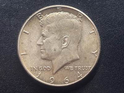 邮泉阁限时拍卖第四十二场（硬币在国外。请付邮费6元。） - 美国1964年½美元银币