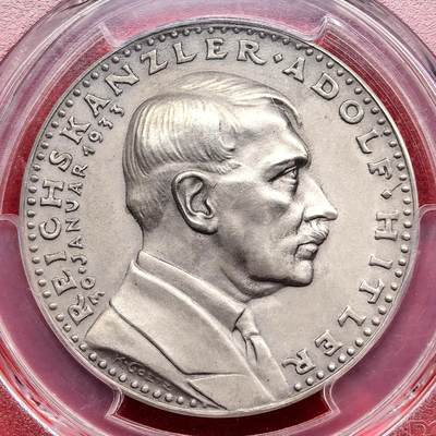 此心安处是吾乡·凡希社世界钱币微拍第三百二十期 - 【PCGS唯一冠军】卡尔哥茨名章：1933德国新总理当选及国会选举纪念银章PCGS-SP64，纪念国家社会主义德意志工人党在1933年的政治胜利，背图描绘了一位冲锋队员高举火炬与旗帜，象征着觉醒与胜利。（附视频）