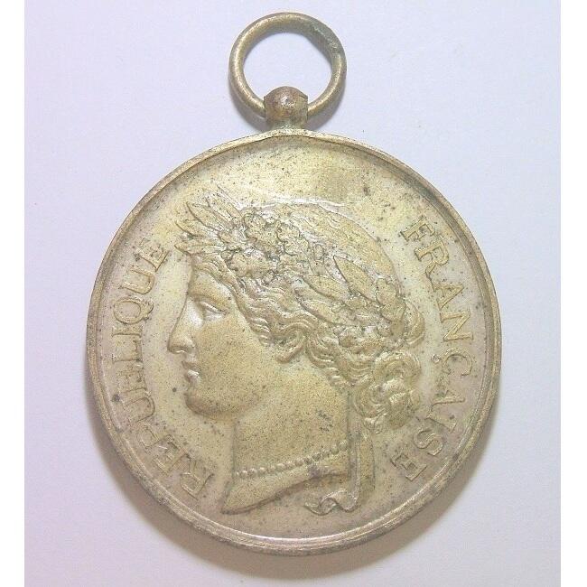 法国1900年前后 谷物女神高浮雕精制大镀银章 光边 50MM