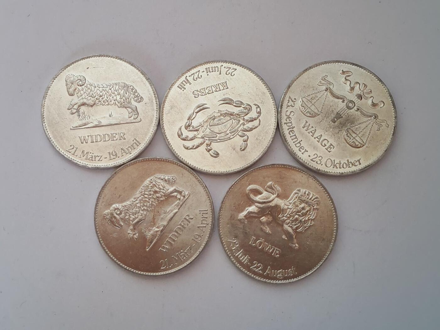 韵星假日军品类拍卖第43期 -- Rimey Holidays Militaria Auction 43 民主德国星座硬币一组