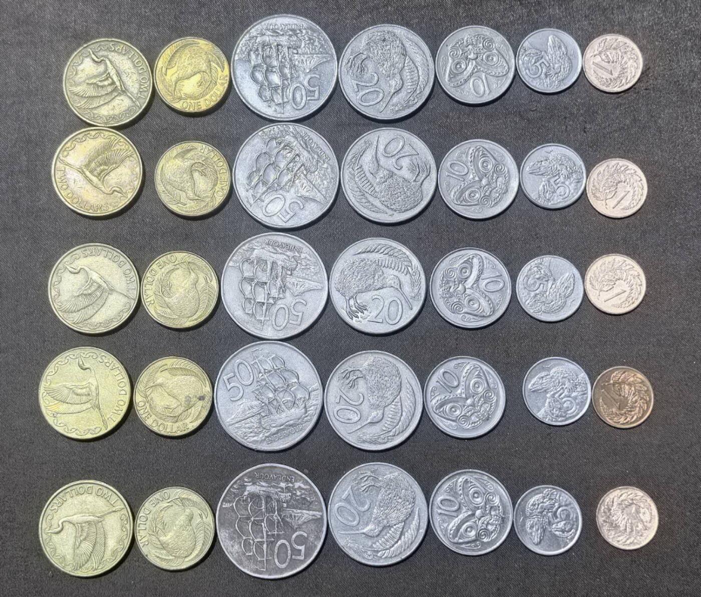 北京马甸外国币专卖第148期，外国币，中国早期纪念币专场，陆续上拍，欢迎关注 新西兰5套，流通品相