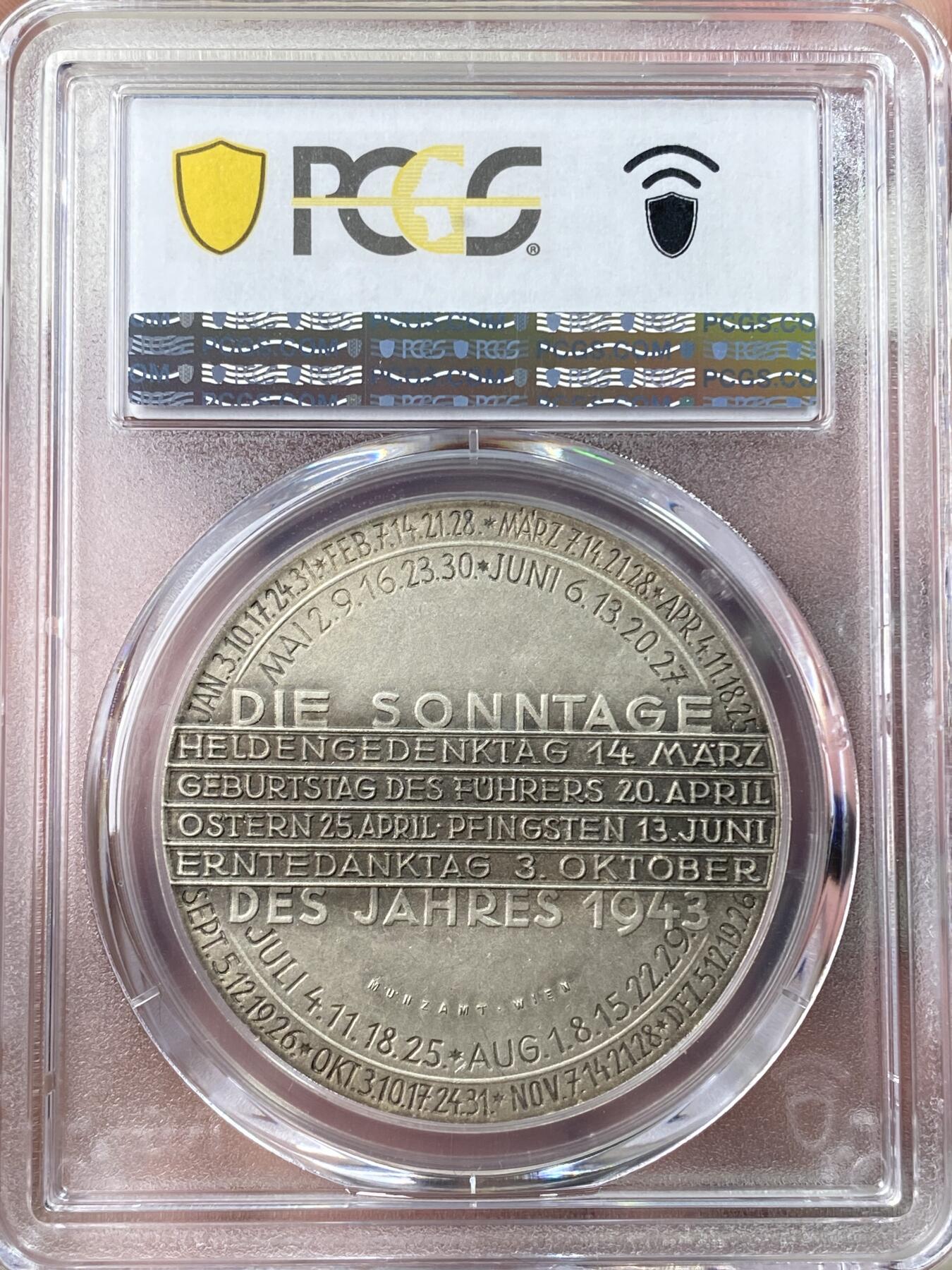 万国钱币拍卖第062期 PCGS MS64 1943年德国（含奥地利）维也纳民族社会主义工人党星座日历银章 背面第一排民社工党英雄纪念日 第二排党首生日 第三排复活节 第四排圣灵驾临日 第五排感恩丰收日 40MM 950银 帝国经典名品 精铸磨砂月亮女神露娜 星座日历系列中唯一一款少女形态 摄人魂魄般的美丽 PC唯一冠军分 