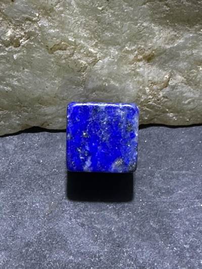 精美阿富汗老矿青金石六面方形珠一颗 精美阿富汗老矿青金石六面方形珠一颗