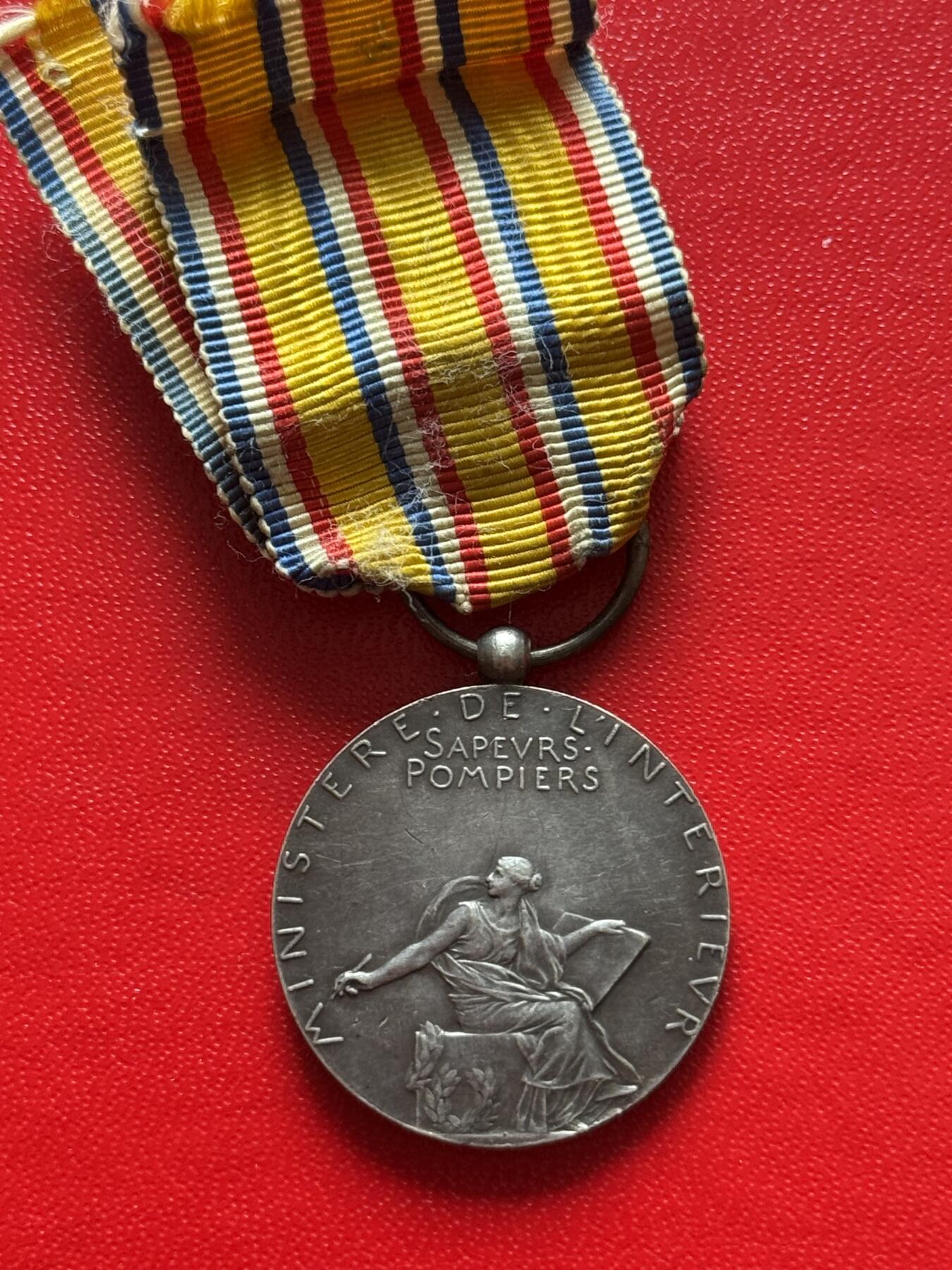 云宸嘉赏-勋臻精藏⭐️年后精品专拍场次🎖 法兰西第三共和国 银质消防员荣誉奖章（罗蒂版）