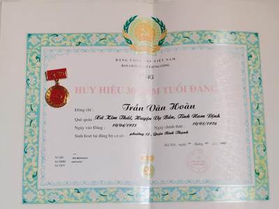 韵星假日军品类拍卖第43期 -- Rimey Holidays Militaria Auction 43 - 越南社会主义共和国光荣在党三十周年 实发带大证书