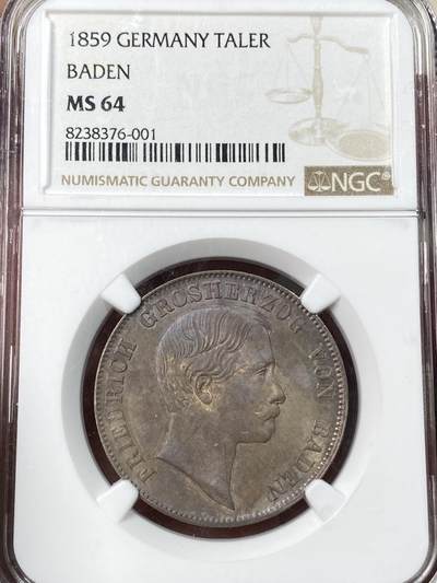 万国钱币拍卖第062期 - NGC MS64 1859年德国巴登双狮鹫护盾纹章流通1泰勒 高难小邦流通品种 堪称绝色的浓郁紫罗兰油彩包浆裹身 NGC唯一冠军实至名归 可遇不可求的顶级典藏品质