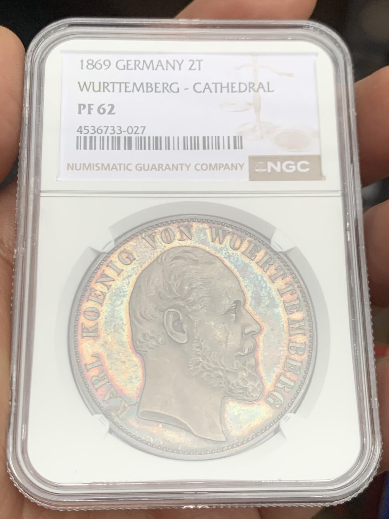 《竞宝斋》第466场 周日，周一 2场连拍 （全场包邮）欢迎送拍 NGC PF62 德国 精制符腾堡王国1869年乌尔姆大教堂2泰勒银币，正面帶五彩包浆，1869年比1871年的少,僅發行1776枚
