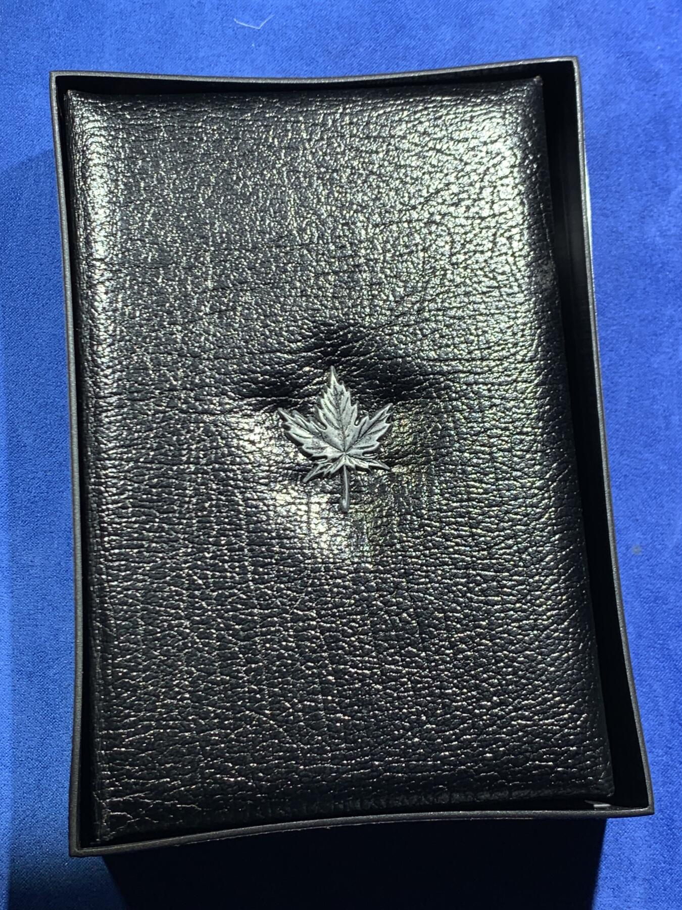 《竞宝斋》第466场 周日，周一 2场连拍 （全场包邮）欢迎送拍 加拿大1987年精制套币 含一枚银币 原盒带证书