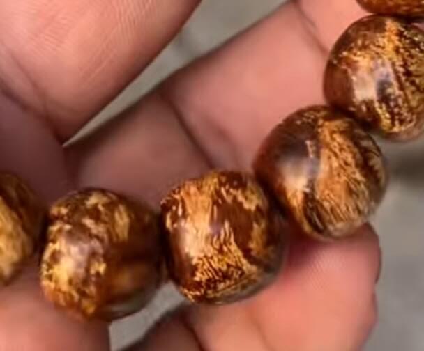 麻梨疙瘩老型珠满金丝手串