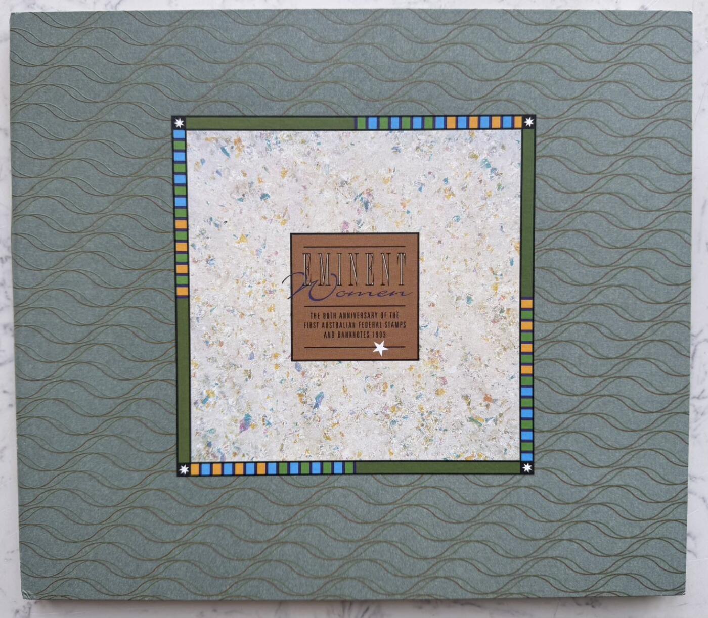 2026第4场（总第231期）：精品测试钞、外钞综合场  黑字版/AP93冠 澳大利亚“联邦第一枚邮票和纸币发行80周年”10元塑料纪念钞册装UNC（第3811号）