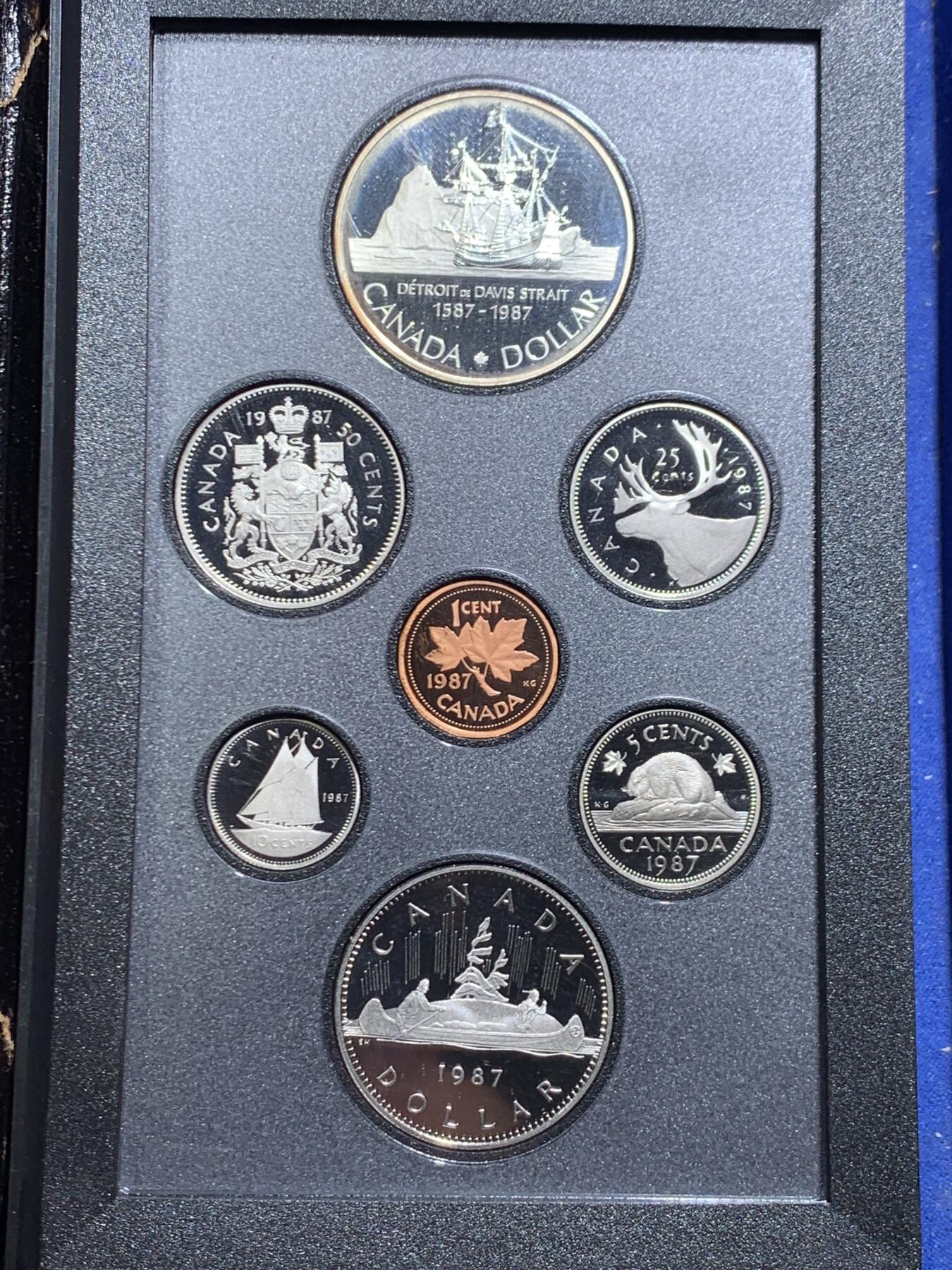 《竞宝斋》第466场 周日，周一 2场连拍 （全场包邮）欢迎送拍 加拿大1987年精制套币 含一枚银币 原盒带证书