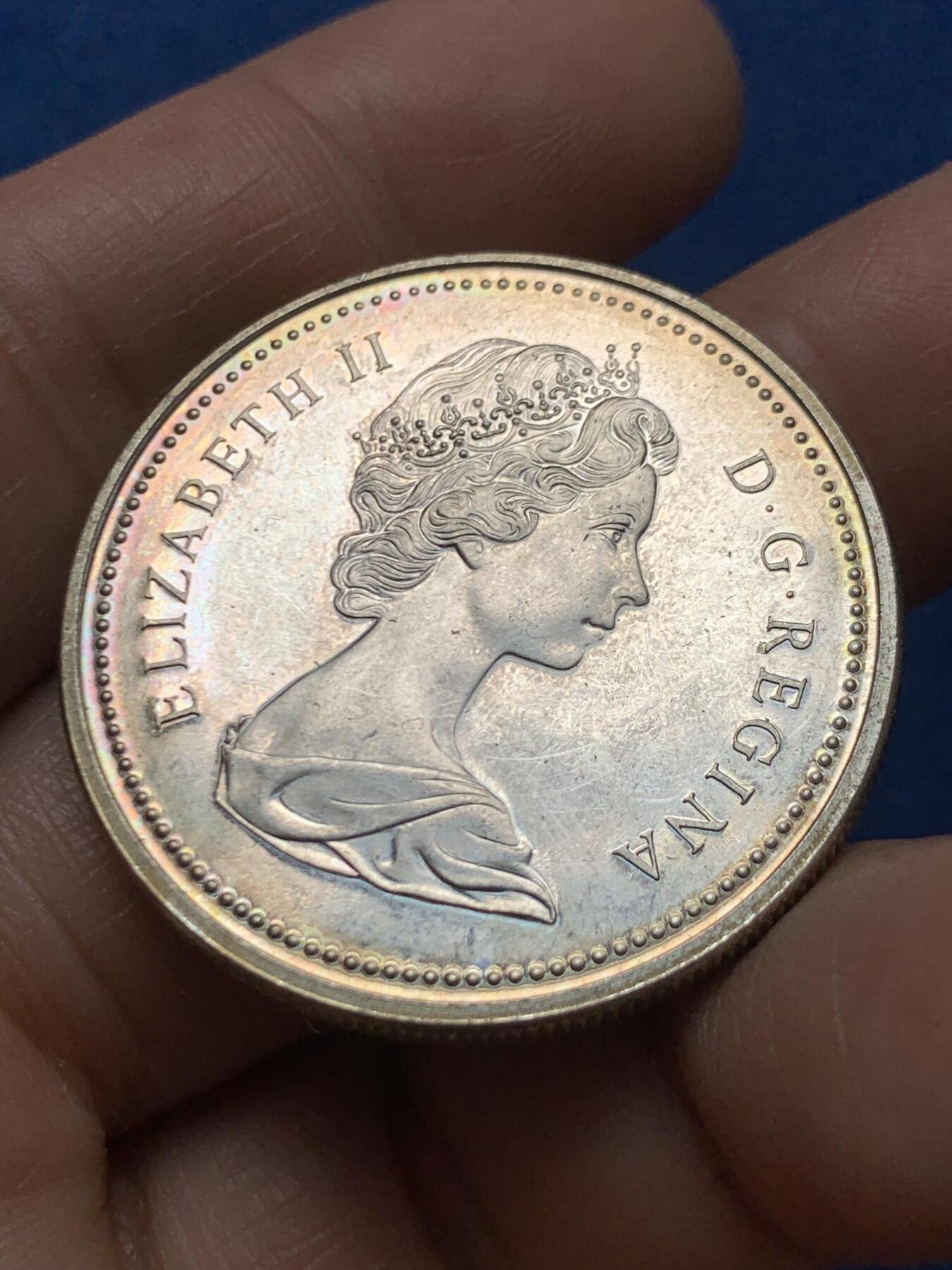 《竞宝斋》第466场 周日，周一 2场连拍 （全场包邮）欢迎送拍 加拿大1973年皇家骑警成立100周年纪念银币