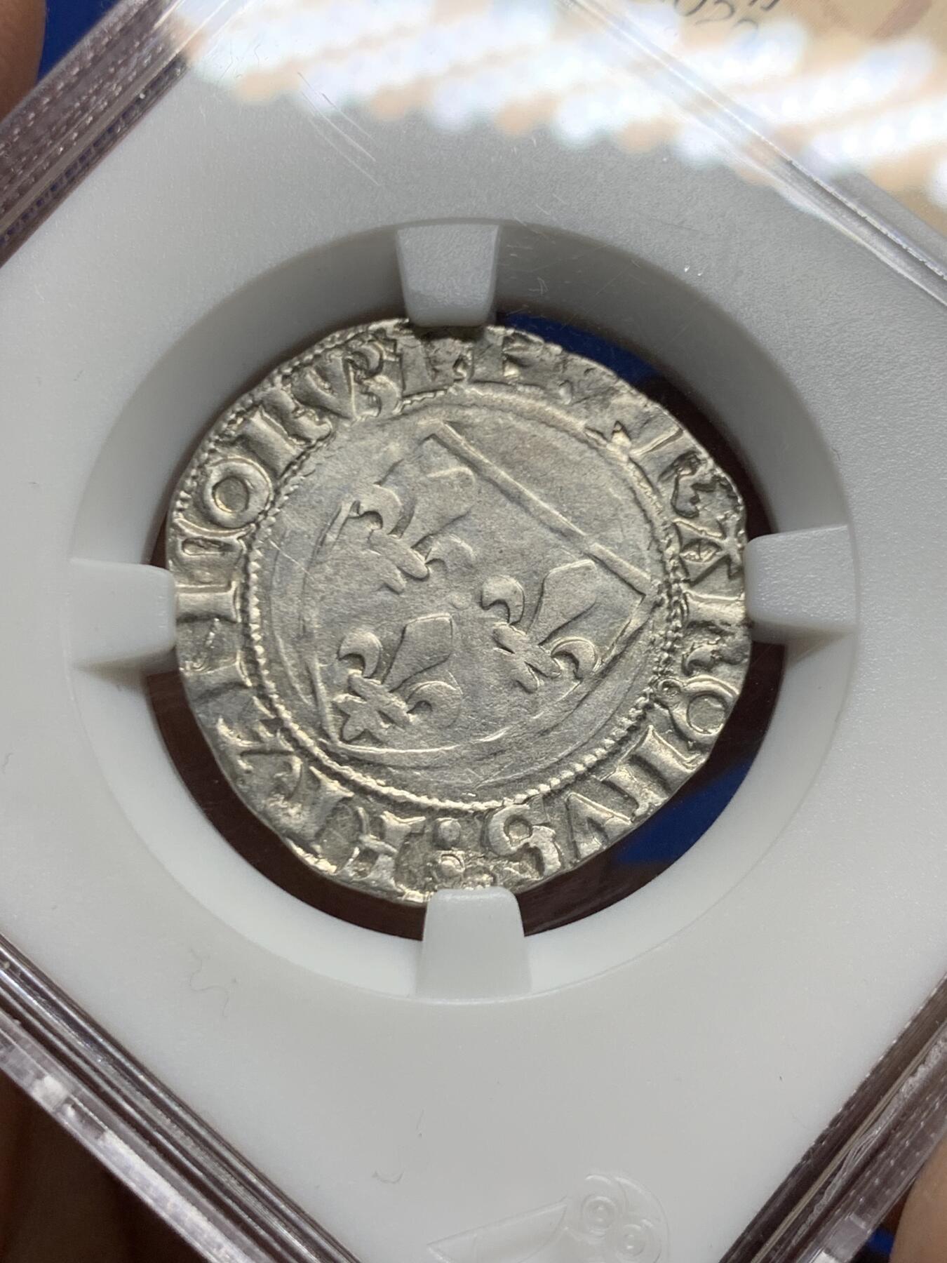 《竞宝斋》第466场 周日，周一 2场连拍 （全场包邮）欢迎送拍 ZDGS Ch XF 1380-1422年 中世纪法国查理六世1Blanc银币 铸造于百年战争时期，十分有历史意义，打制细节佳。