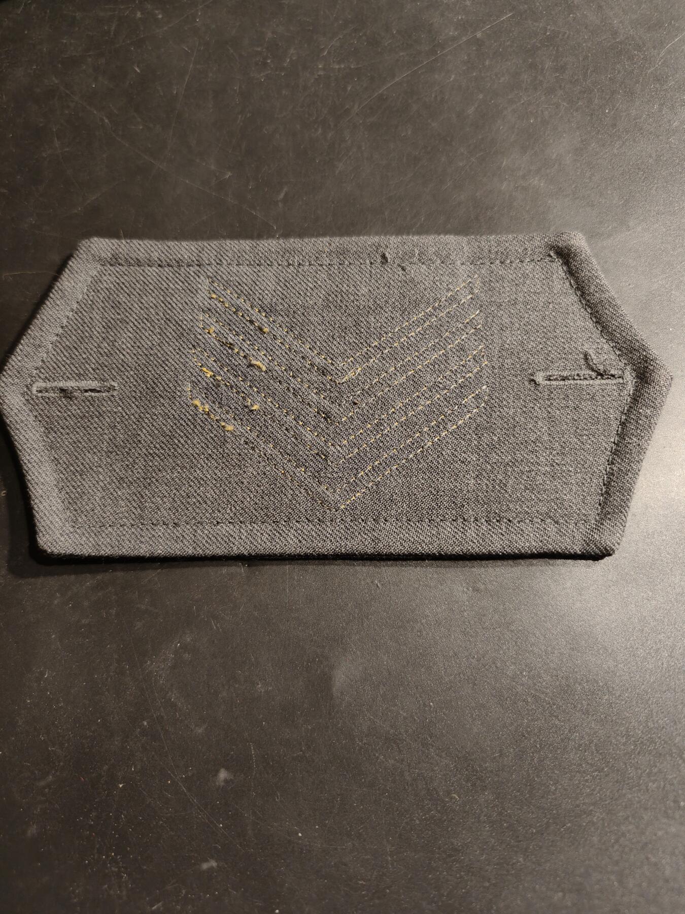 老王徽章第185期 芬兰陆军中士军衔臂章