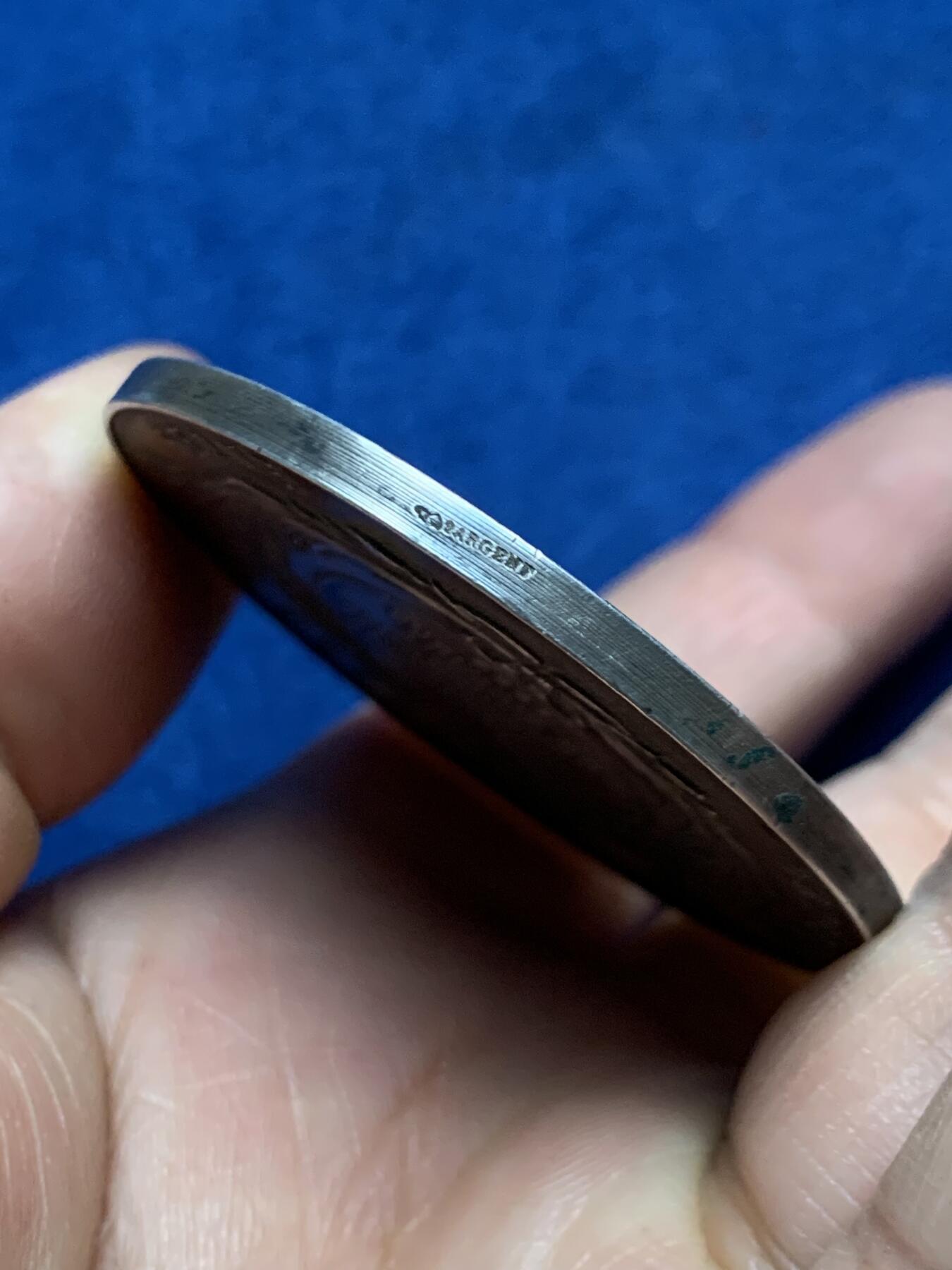 《竞宝斋》第466场 周日，周一 2场连拍 （全场包邮）欢迎送拍 法国塞纳省商业法庭银章 50.3mm 60.6克 丰饶角2银标 带盒