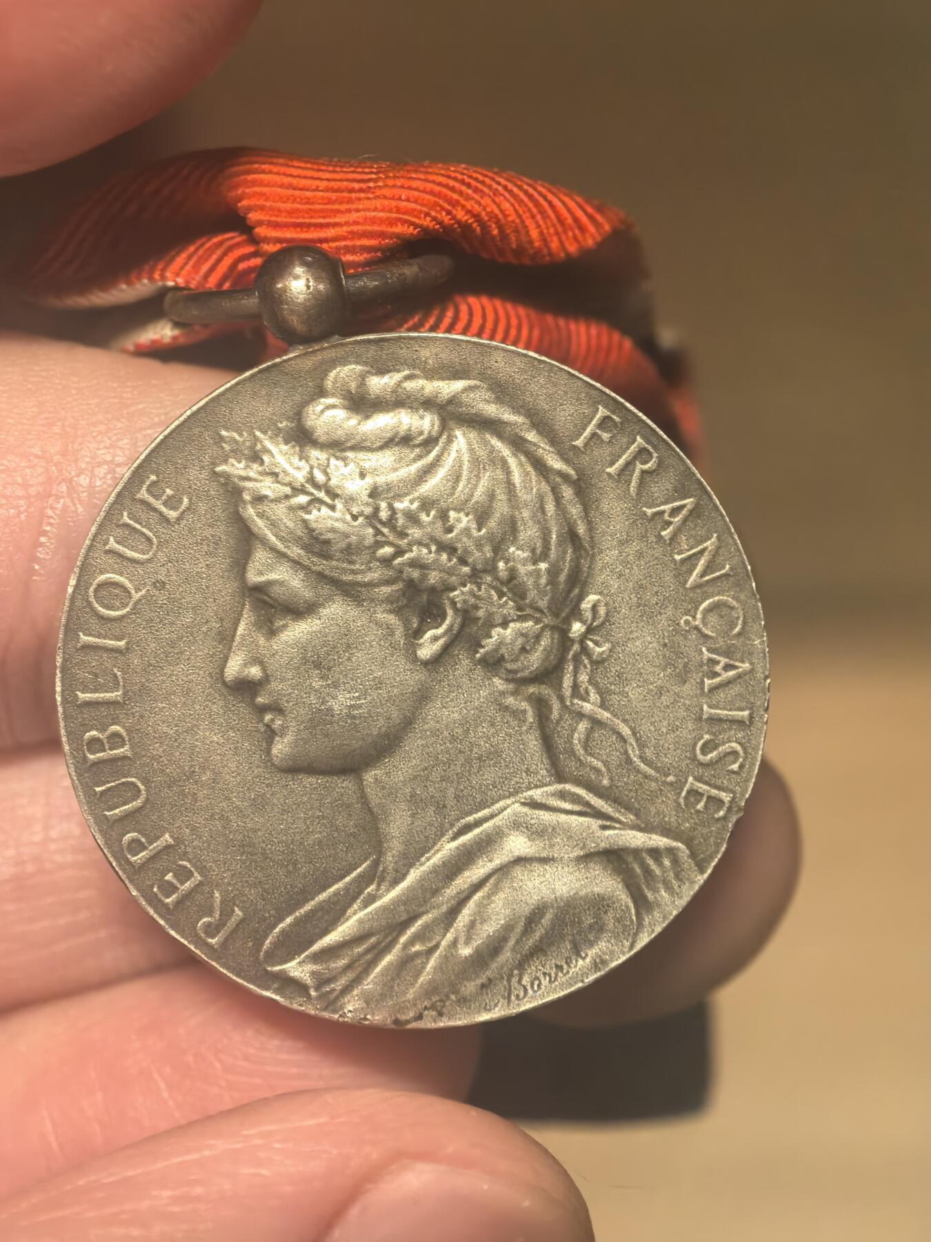 欧洲铜章和回流杂项第一场 法国第三共和国时期的工商部荣誉劳动银质奖章950银