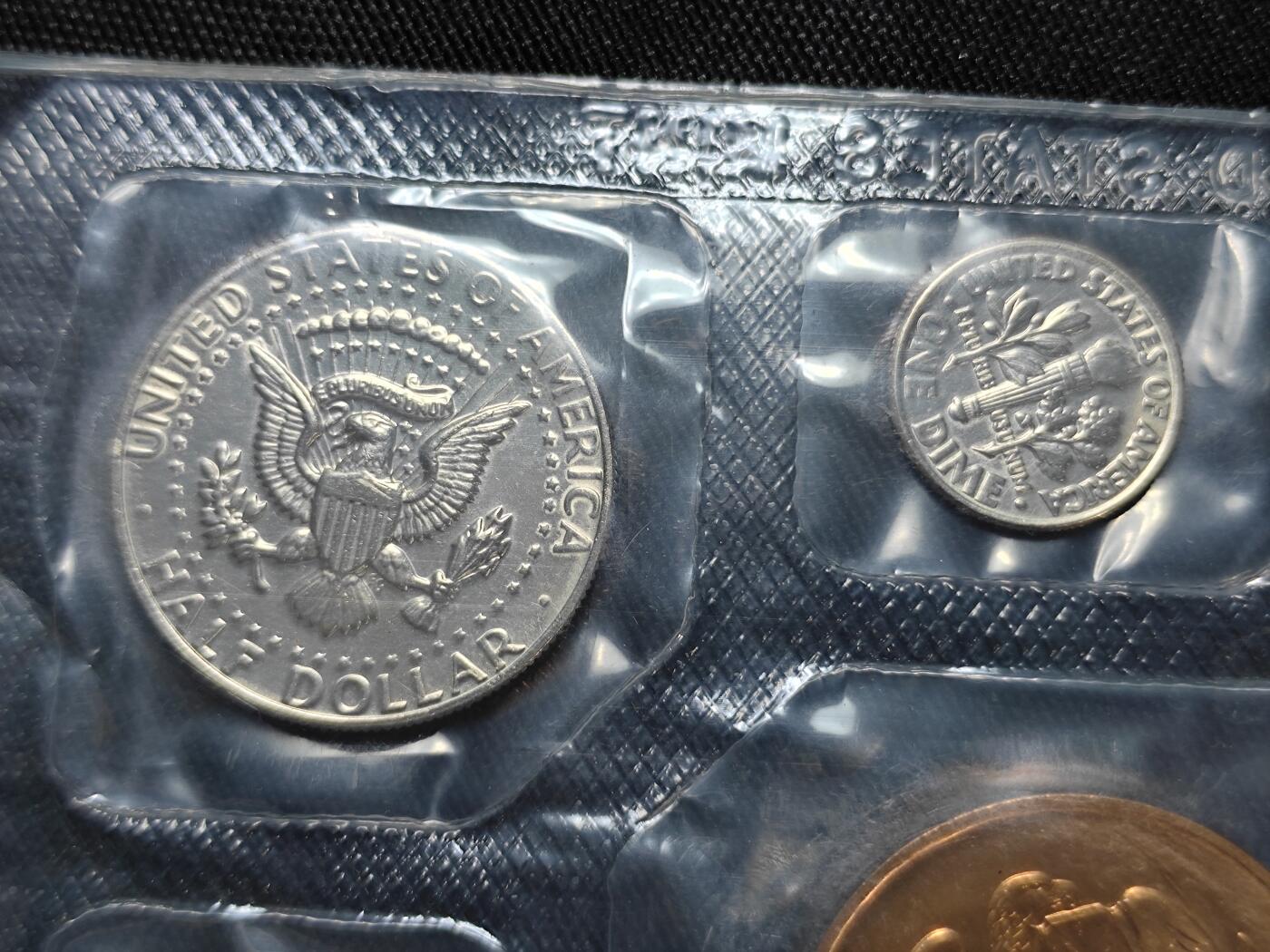 KK钱币收藏小铺   套币 批量/好品散币专场 2月预留时间 周末发货  美国造币厂官方套币 含官方纪念铜章