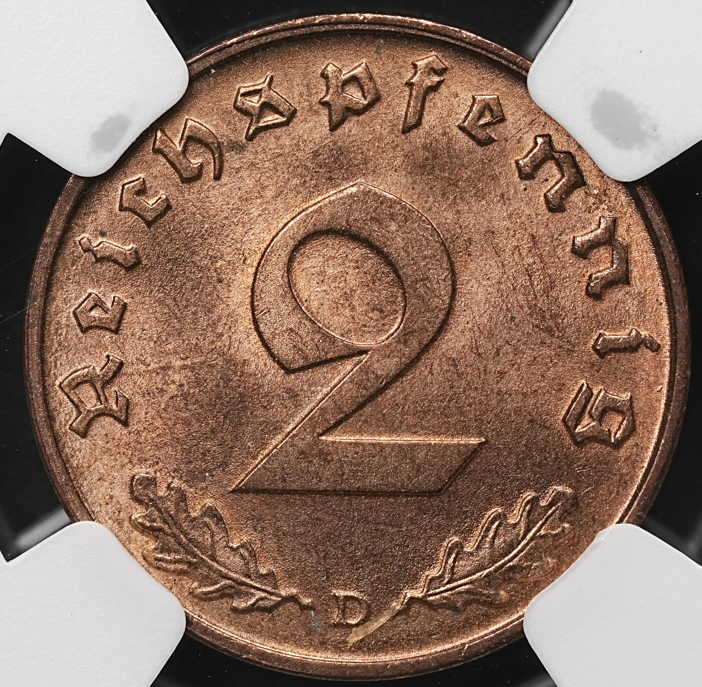 修遠堂世界钱币第106期，请看参拍说明 NGC MS65RB 1939年德国2芬尼铜币 D厂铭