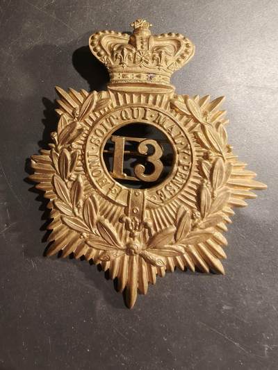 老王徽章第185期 - 英国陆军第13步兵团头盔帽徽    维多利亚女王时期   超大尺寸