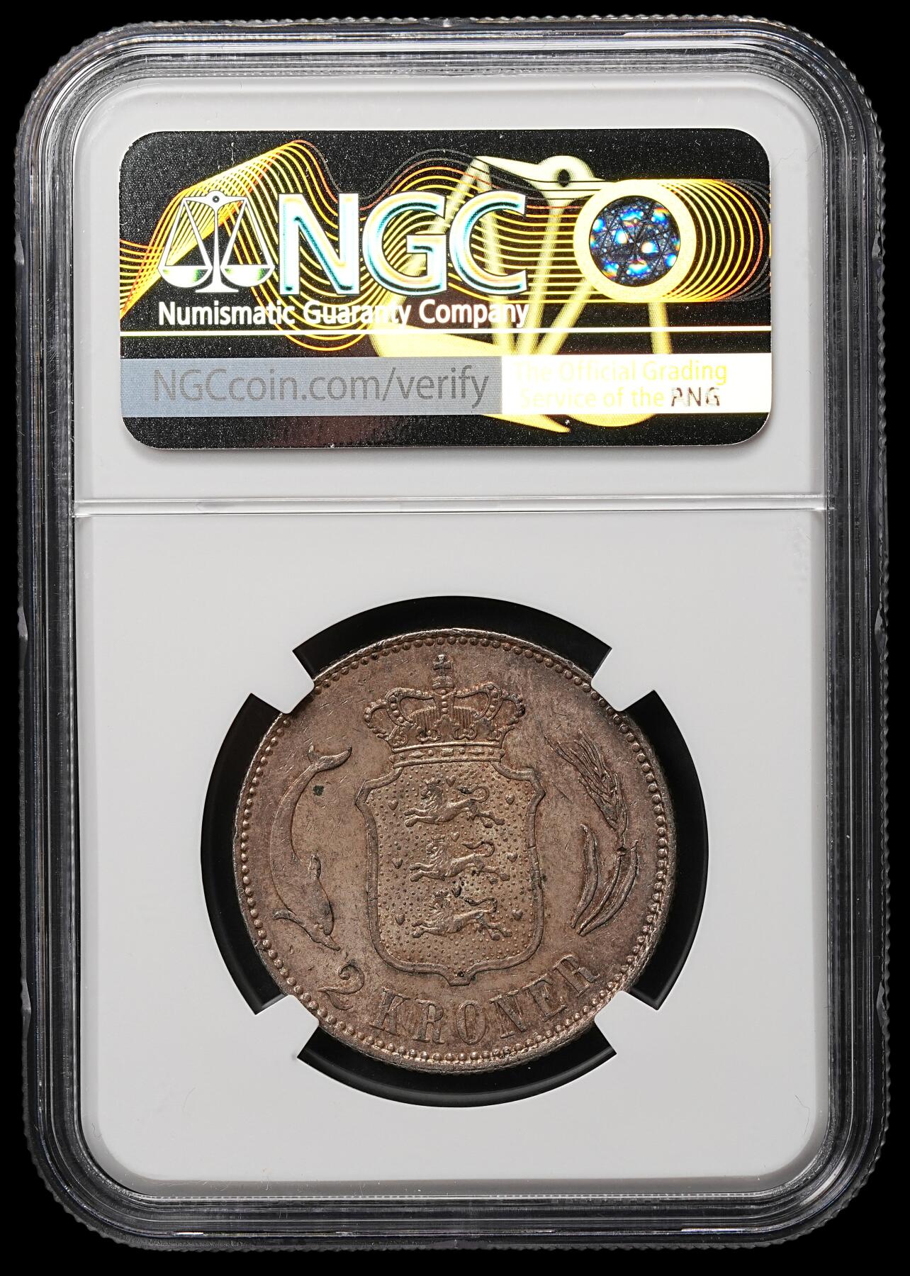 修遠堂世界钱币第106期，请看参拍说明 NGC MS62 1916年丹麦海豚2克朗银币 流通克朗MS较少见