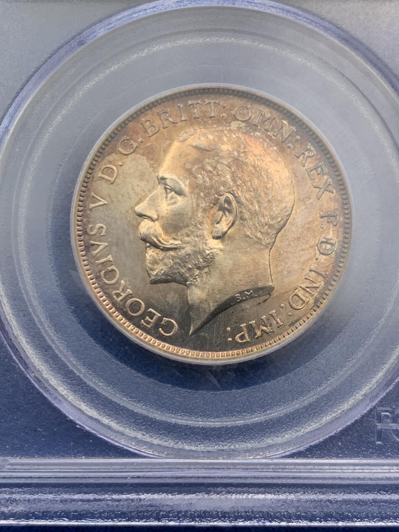 《竞宝斋》第466场 周日，周一 2场连拍 （全场包邮）欢迎送拍 PCGS PR64 英国1911乔五精制弗罗林银币，铸量6000枚。人像深峻，镜面感超强，金彩包浆，状态极佳的一颗。pc早期小白盒严评，换盒有机会加分。盒子支撑有磕