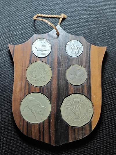 KK钱币收藏小铺   套币 批量/好品散币专场 2月预留时间 周末发货 -  菲律宾挂件 含2比索纪念币