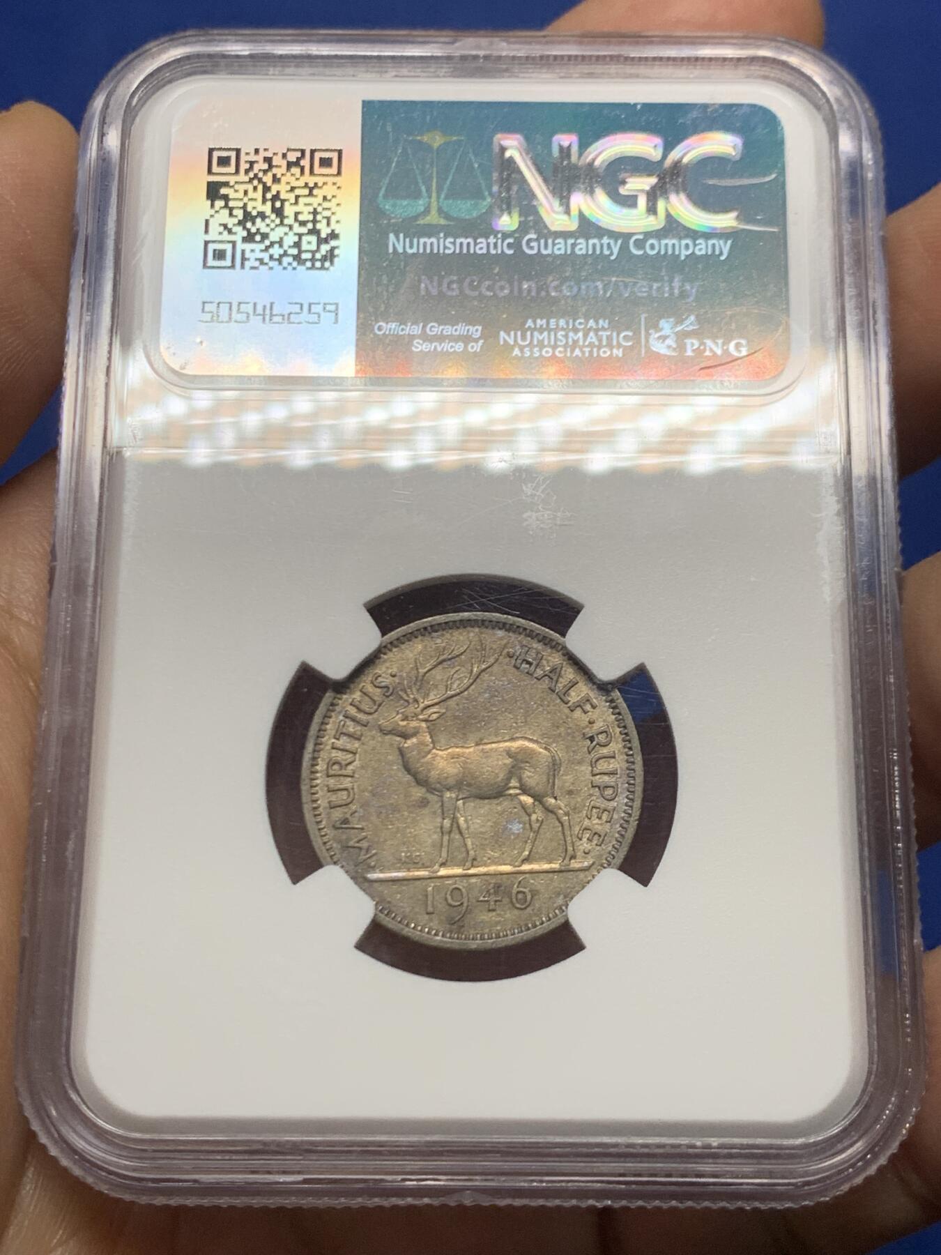 《竞宝斋》第466场 周日，周一 2场连拍 （全场包邮）欢迎送拍 NGC AU50 毛里求斯 1946年 1/2卢比银币 全套里最少的一枚