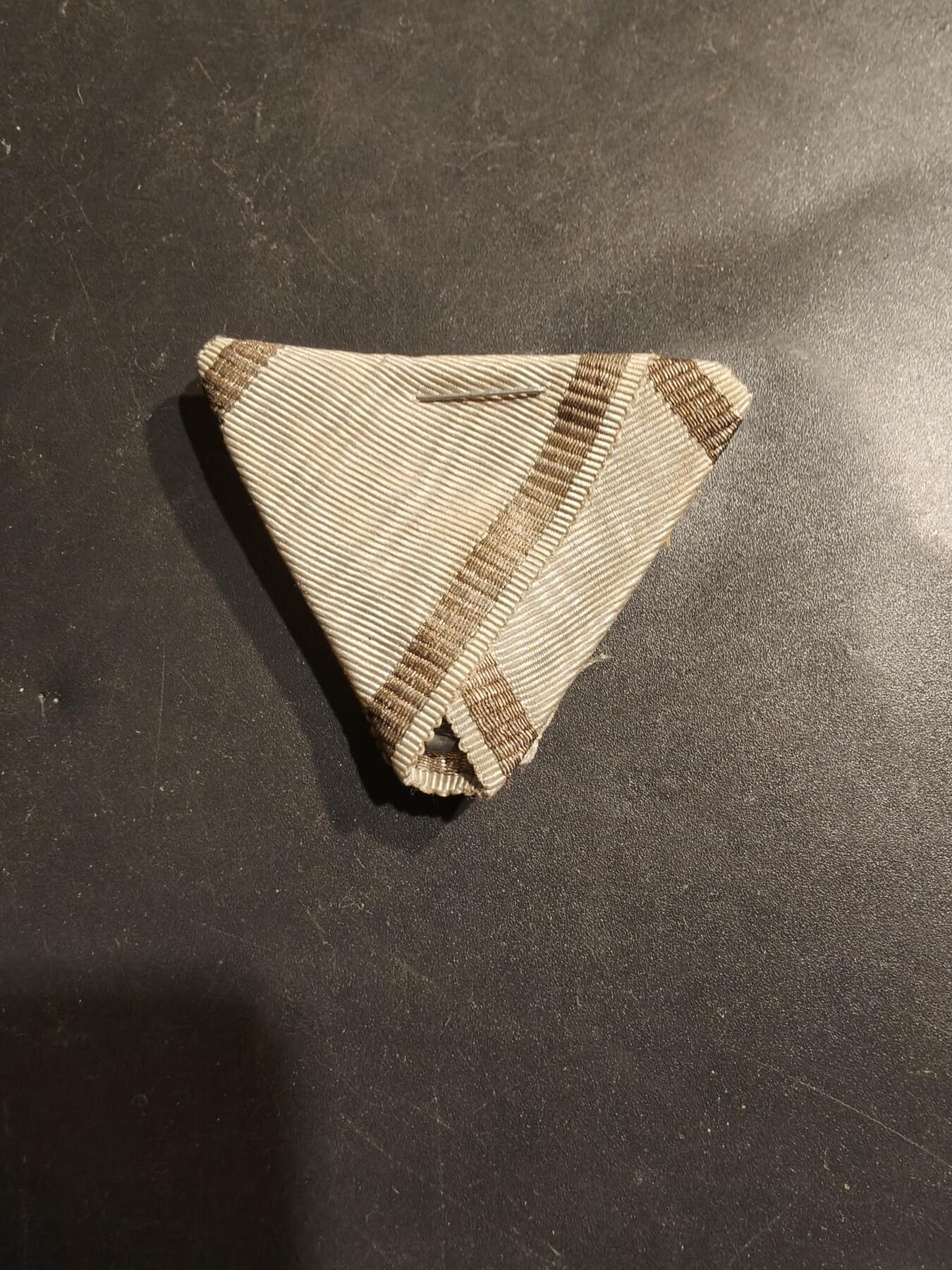 老王徽章第185期 保加利亚王国士兵版4级勇敢奖章三角挂