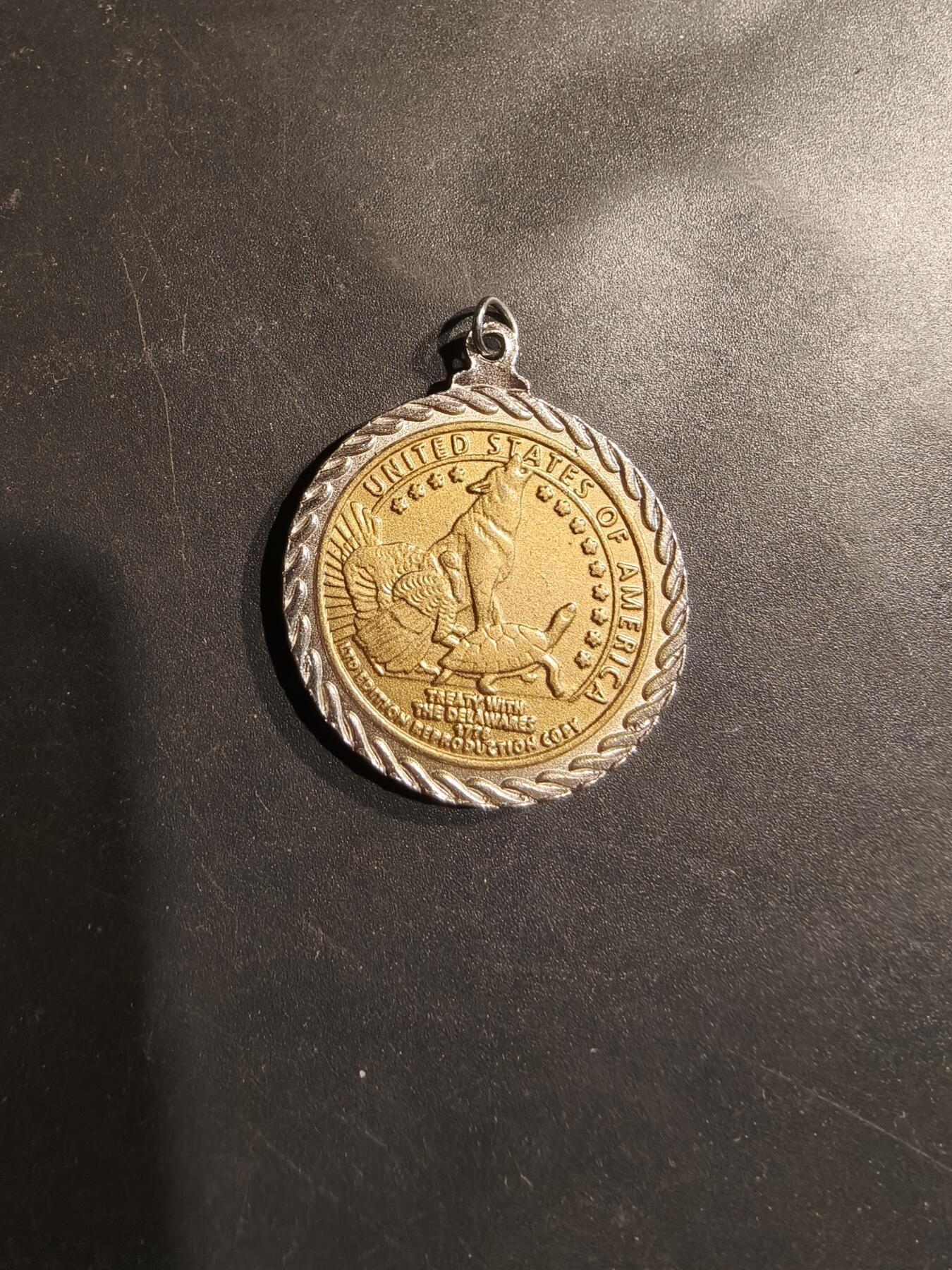 老王徽章第185期 美国印第安人救济协会纪念章