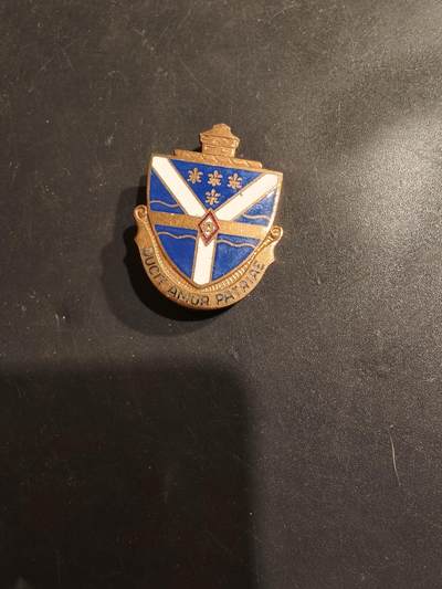 老王徽章第185期 - 美国陆军第131步兵团证章    二战时期铜质珐琅