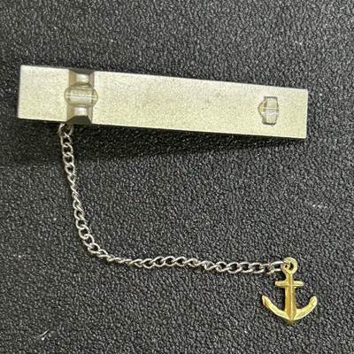 西秦中古拍卖第七十九期  - 不忘历史 日本海上自卫队防卫大学校纪念领带夹