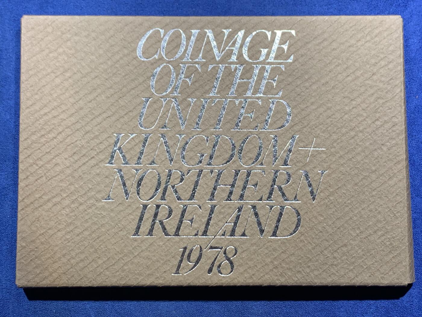 《竞宝斋》第466场 周日，周一 2场连拍 （全场包邮）欢迎送拍 英国1978年精制套币 礼品装 6枚币和1枚章