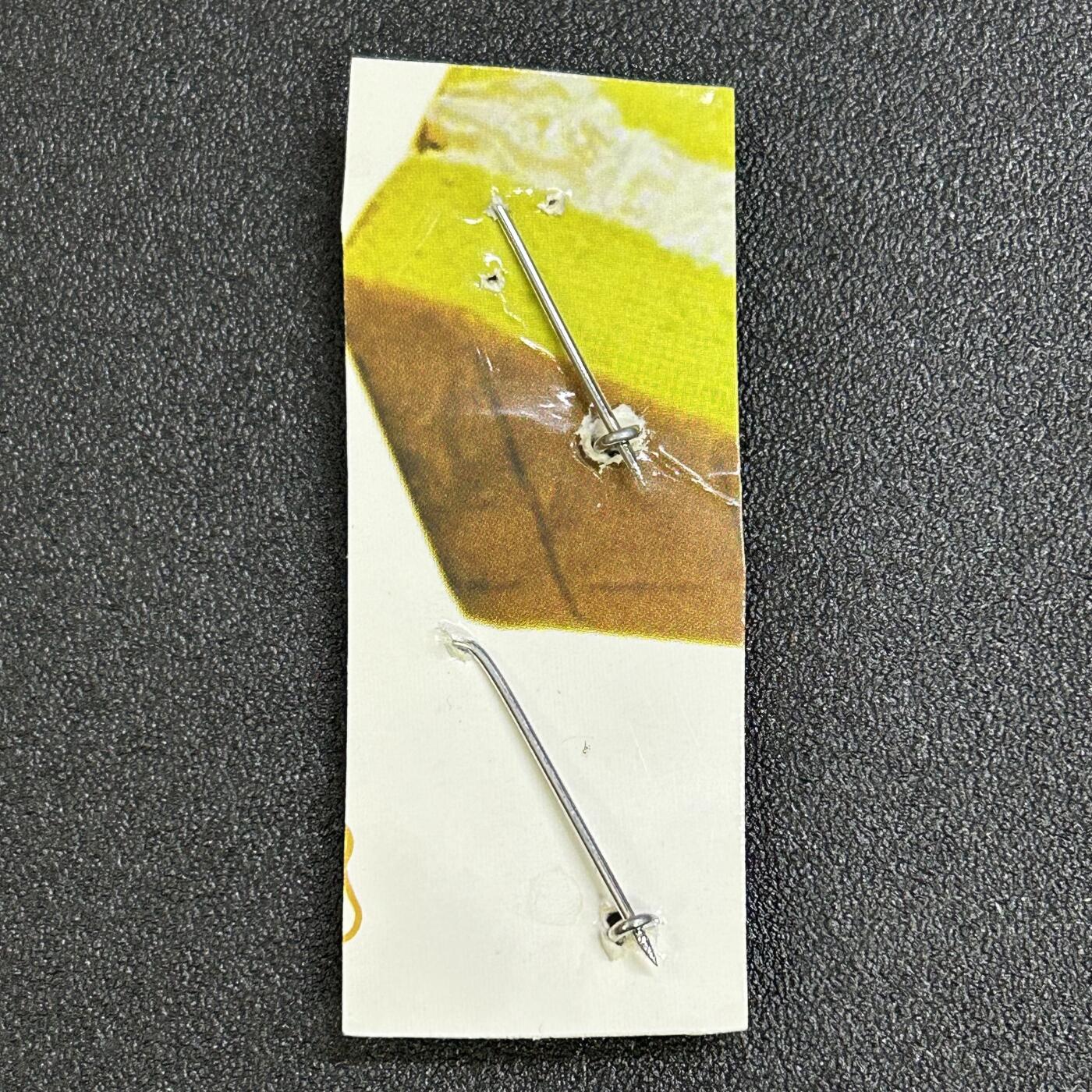 西秦中古拍卖第七十九期  泰国皇家空军早期中尉领章一对 库存未使用