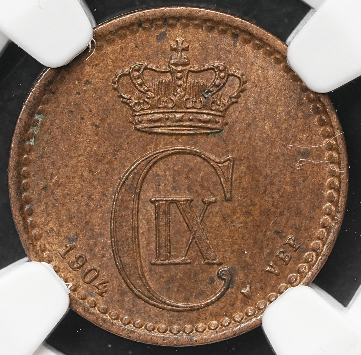 修遠堂世界钱币第106期，请看参拍说明 NGC评级 丹麦铜币两枚