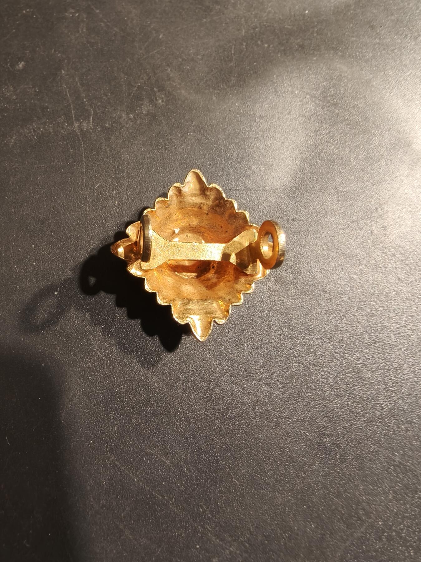 老王徽章第185期 英国军衔配饰一枚   巴斯星   二战时期