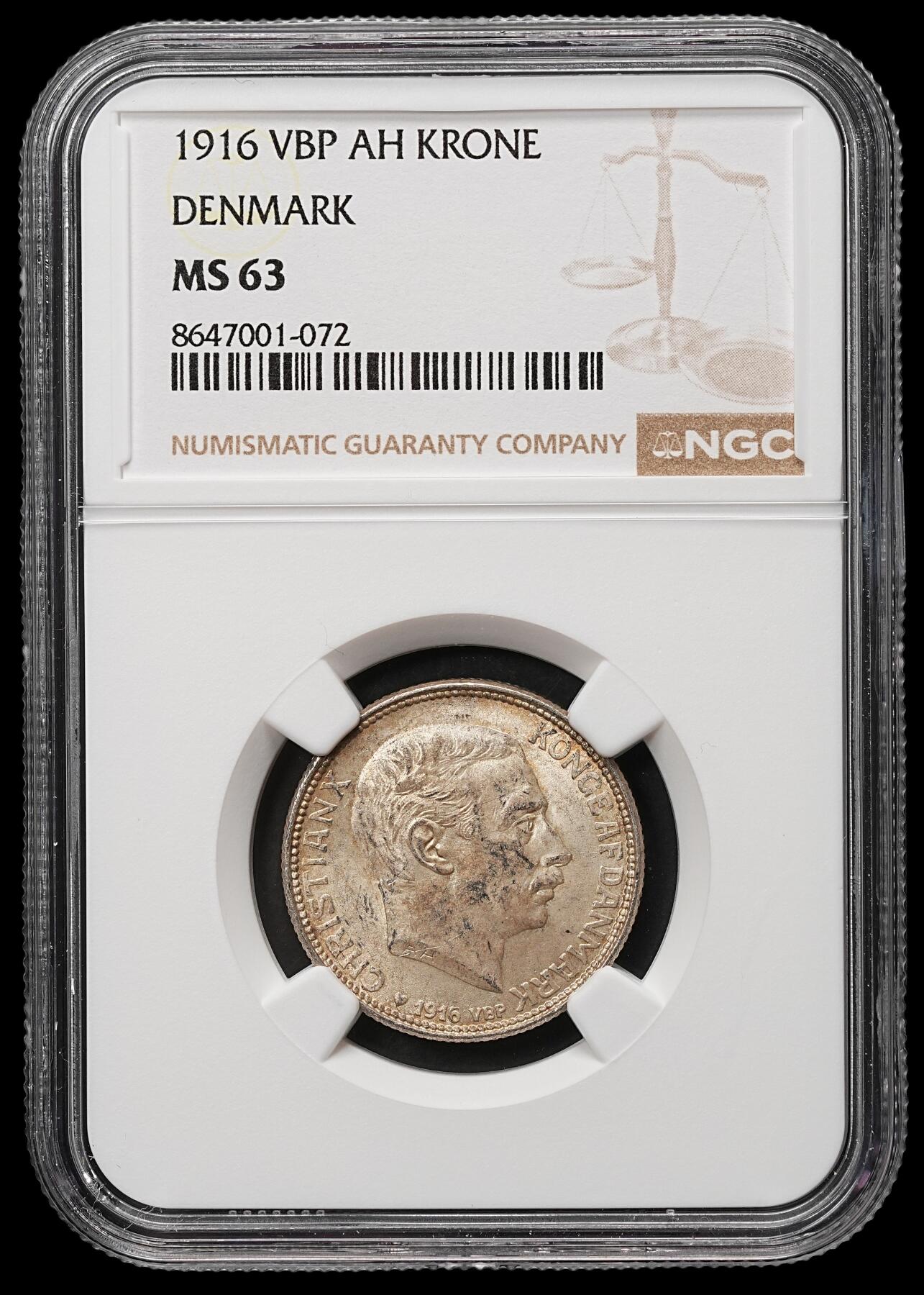 修遠堂世界钱币第106期，请看参拍说明 NGC MS63 1916年丹麦海豚1克朗银币