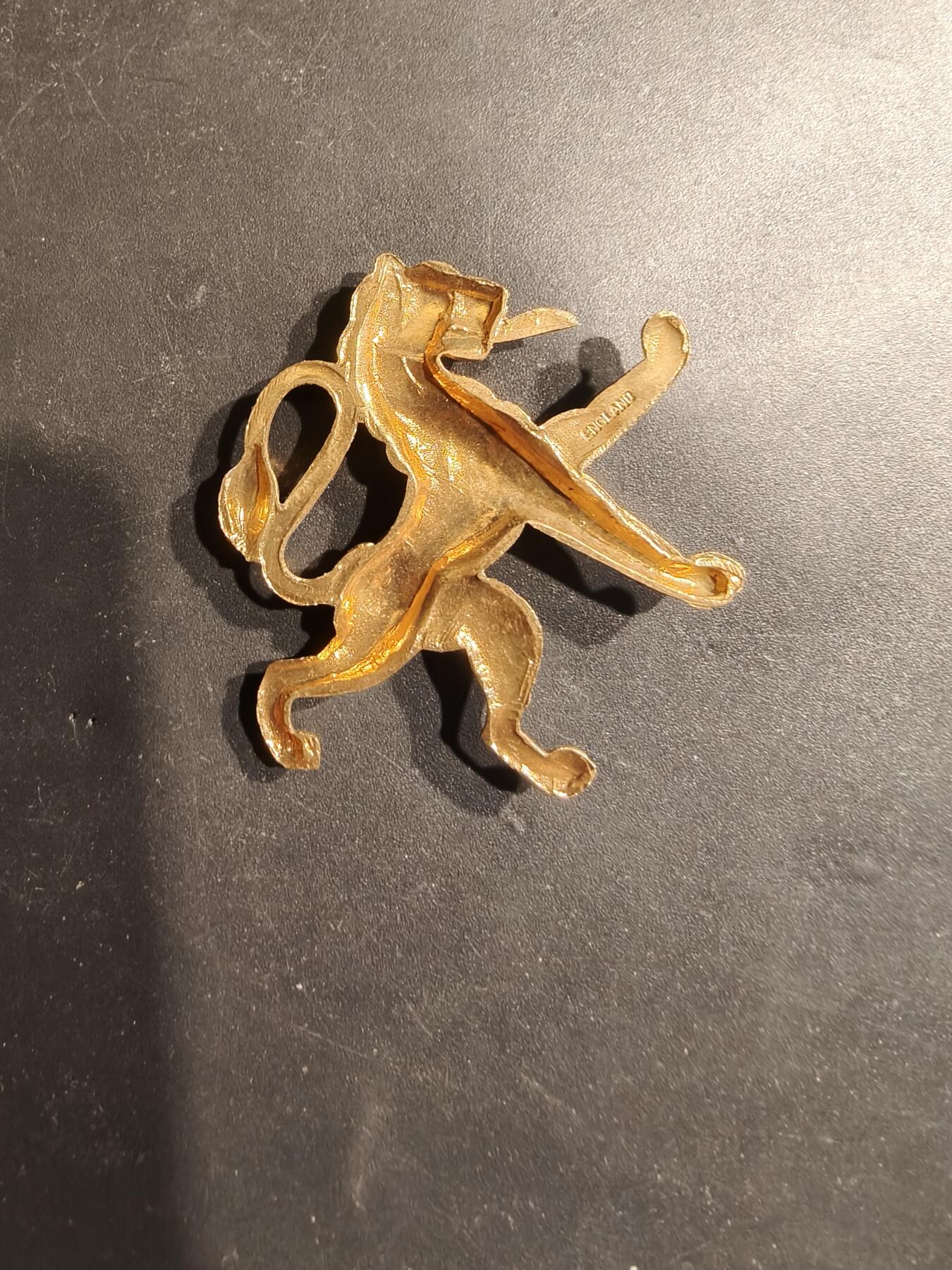 老王徽章第185期 比利时二战自由比利时军团帽徽