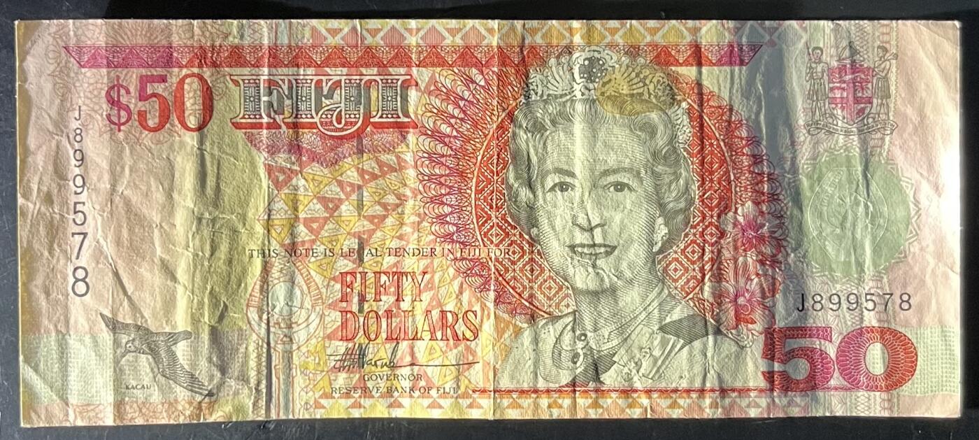 小福收藏拍卖第201期 流通品相裸钞 特惠场 本场拍卖美洲大洋洲非洲亚洲纸币【佣金仅收2% 不设最低佣金 全场包邮】 斐济  50元 