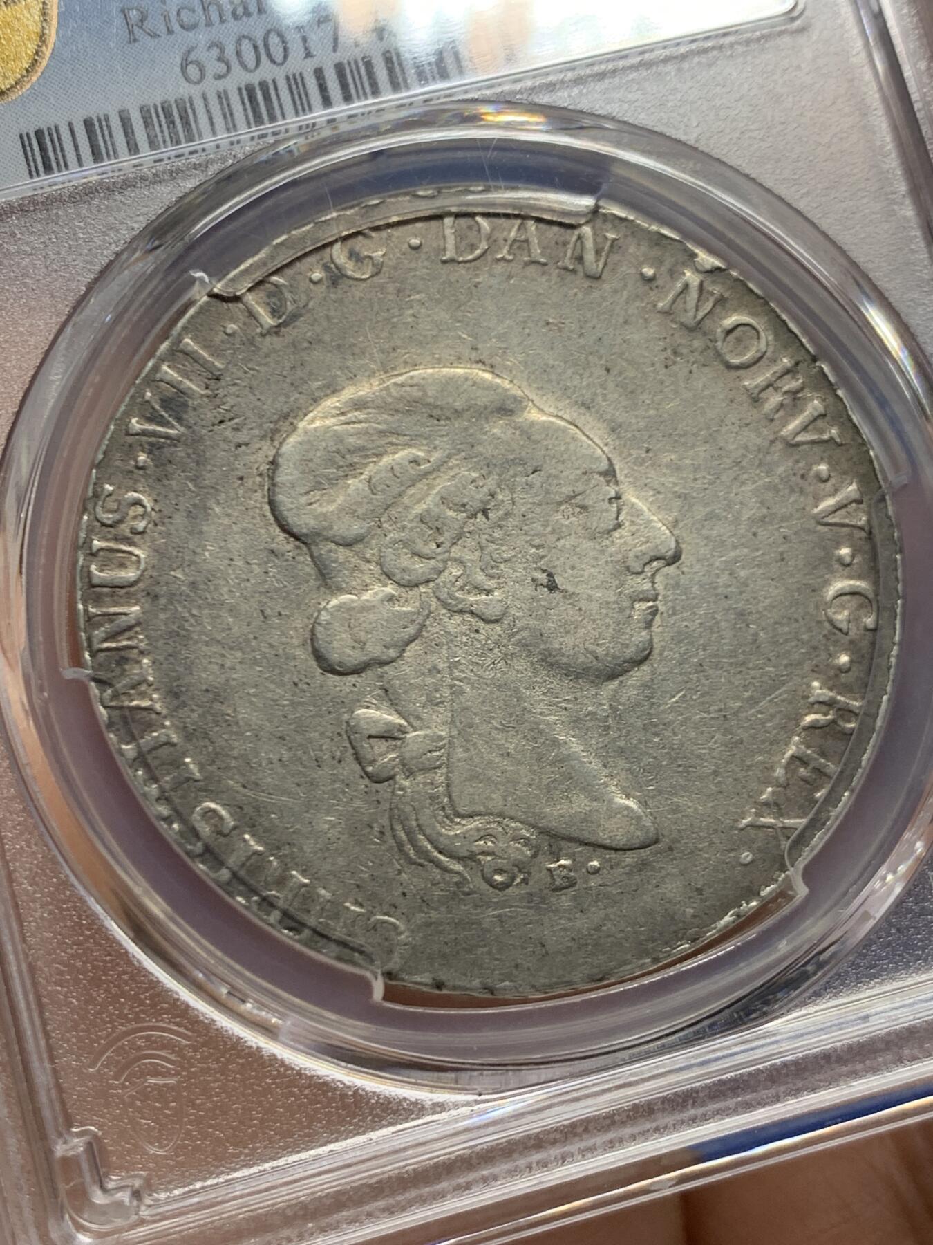 《竞宝斋》第466场 周日，周一 2场连拍 （全场包邮）欢迎送拍 PCGS XF45 石勒苏益格1795年荷尔斯泰因（Schleswig-Holstein）铸币厂（MF标识）B版 60先令银币，正面为克里斯蒂安七世，“微笑的国王”，淡金色包浆，名家理查德·奥古斯特旧藏，外拍价高。