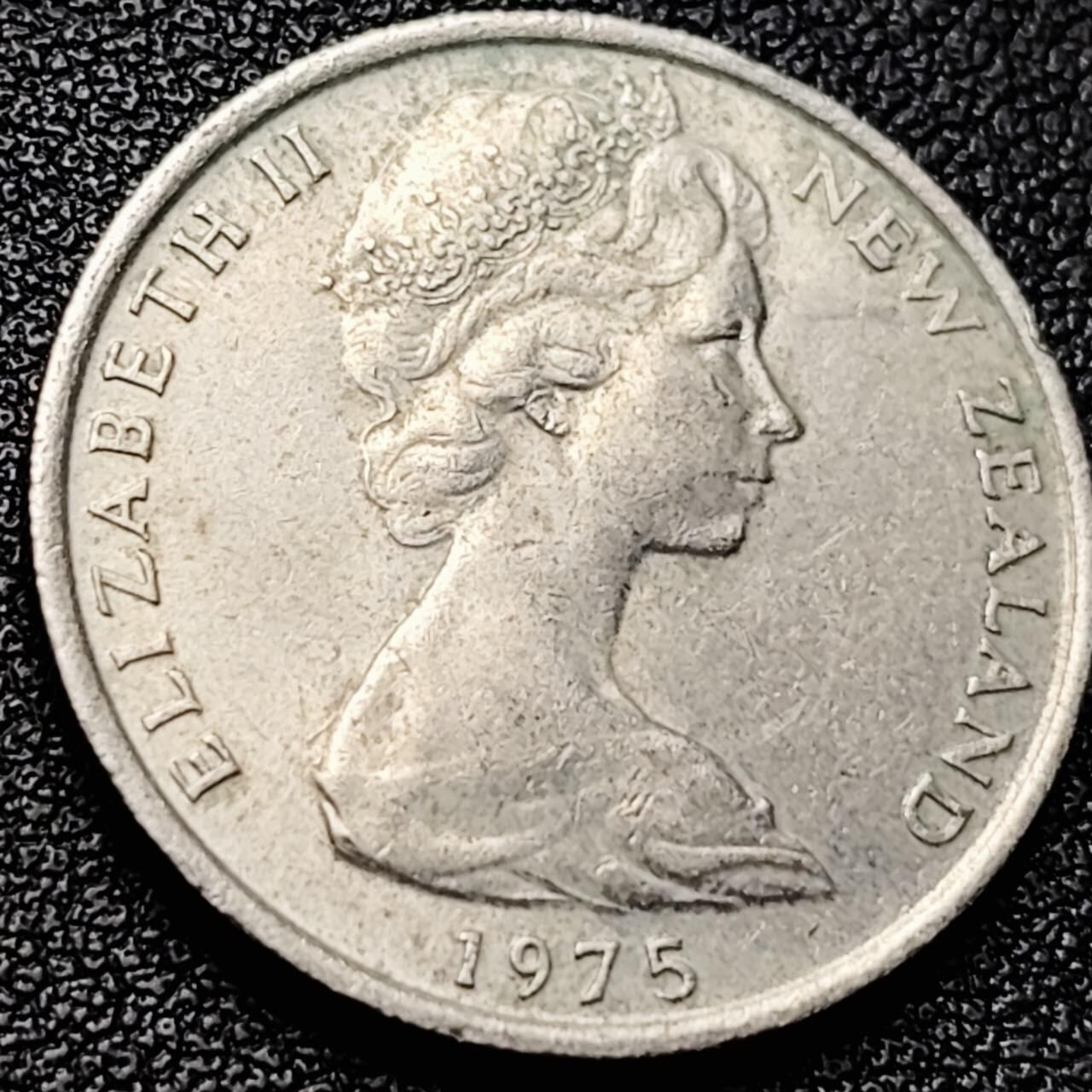 泉币菌-第203场-本场拍品多 请提前出价（正月十五统一发货） 。