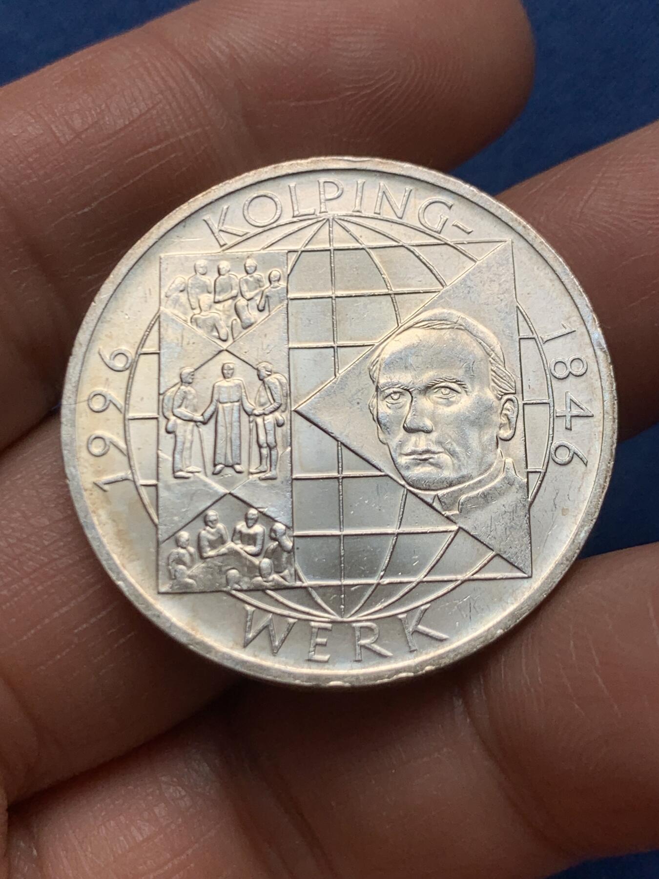 《竞宝斋》第466场 周日，周一 2场连拍 （全场包邮）欢迎送拍 德国1996年Kolpingwerk（国际天主教协会）150周年10马克纪念银币 625银 15.45克