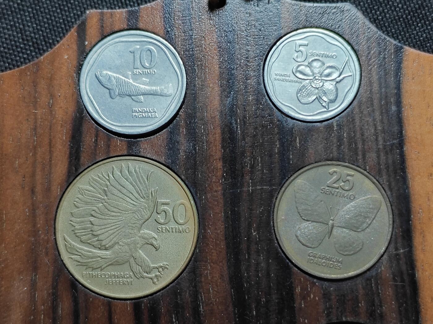 KK钱币收藏小铺   套币 批量/好品散币专场 2月预留时间 周末发货  菲律宾挂件 含2比索纪念币