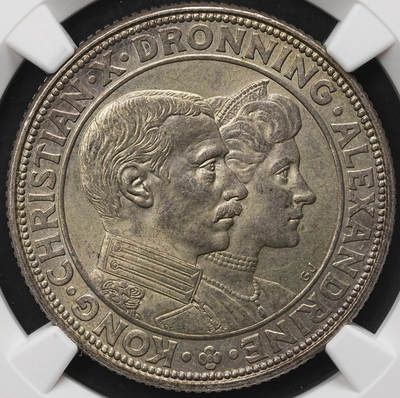 修遠堂世界钱币第106期，请看参拍说明 - NGC MS64 1923年丹麦国王银婚纪念2克朗银币