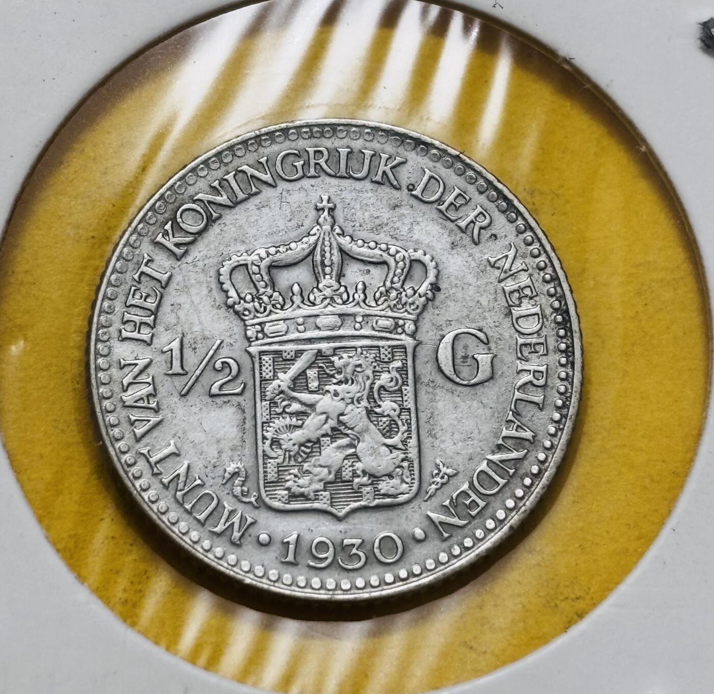 文馨钱币收藏第 295 场，（元宵场）各种银币散币纪念章，长期接代拍业务 极美品 1930 年荷兰威廉明娜 1/2 盾银币，5 克 720 银，关门版