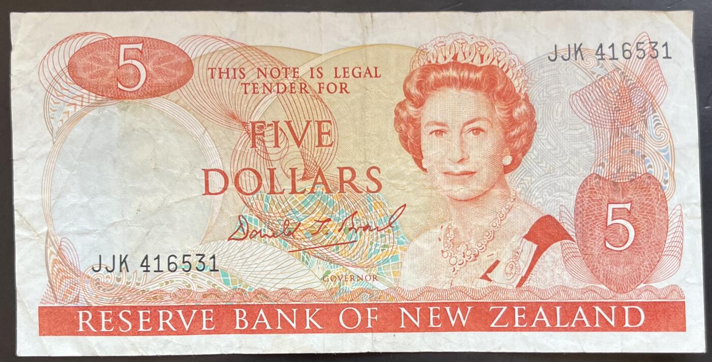 小福收藏拍卖第201期 流通品相裸钞 特惠场 本场拍卖美洲大洋洲非洲亚洲纸币【佣金仅收2% 不设最低佣金 全场包邮】 新西兰  5元 