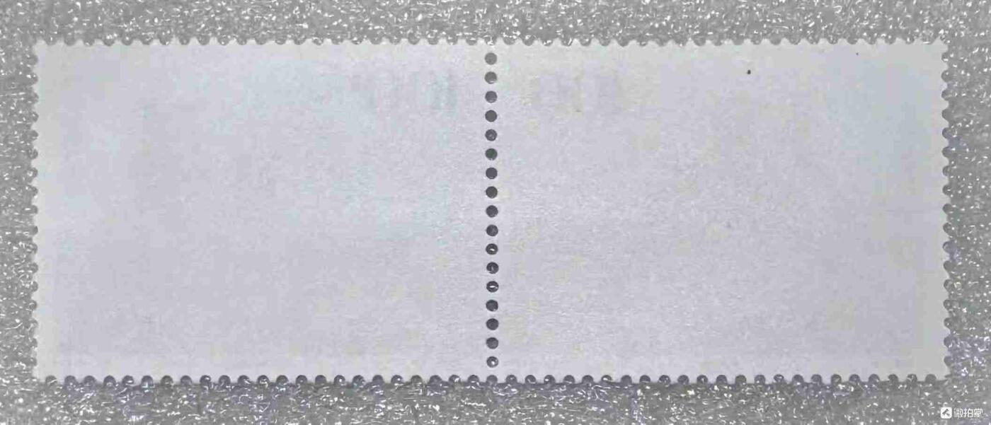 “长城与圣马力诺城堡”邮票1套2枚。