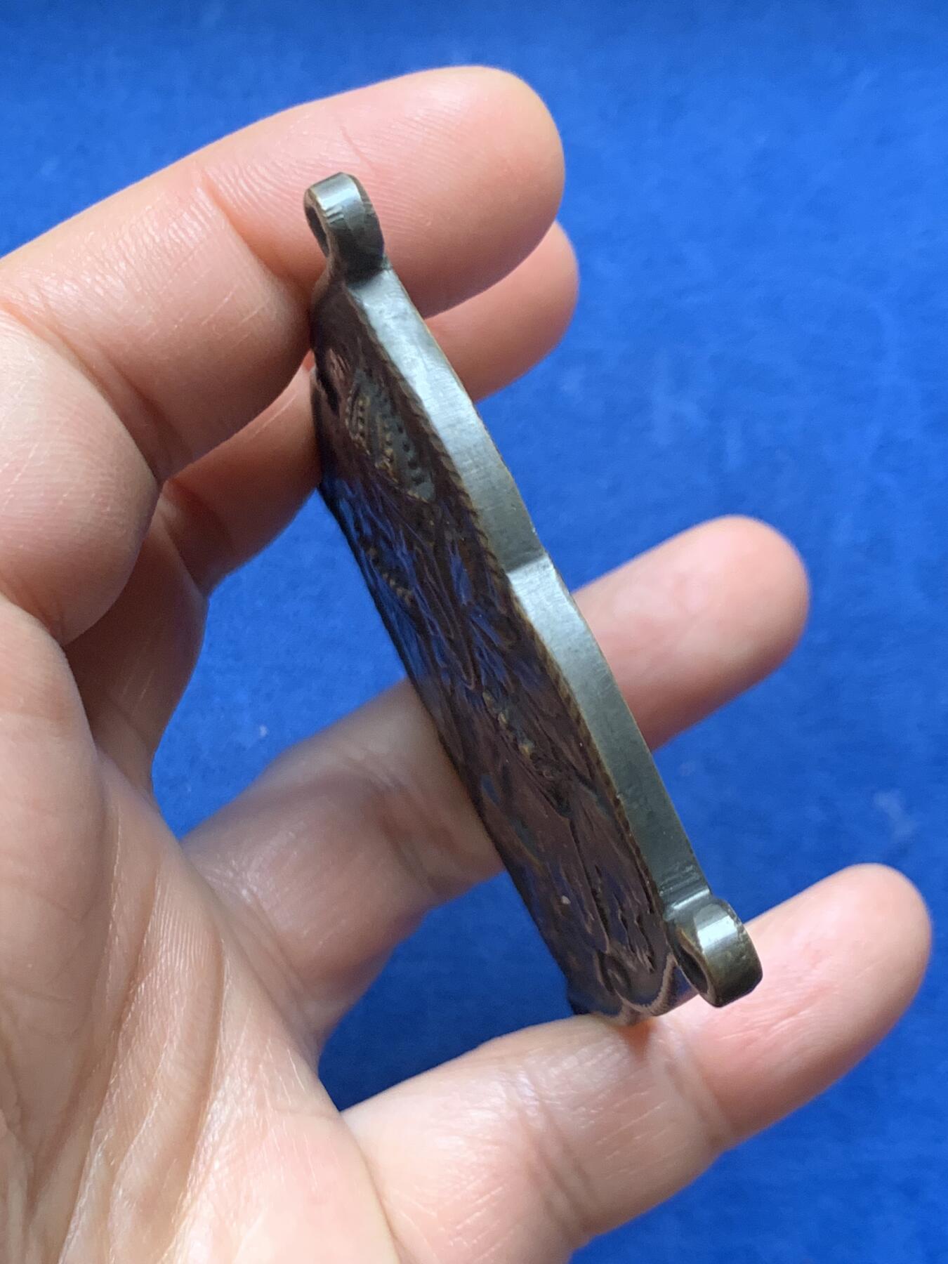 《竞宝斋》第466场 周日，周一 2场连拍 （全场包邮）欢迎送拍 1930年比利时蒙斯市旗游行纪念铜章 异形 重约87.7克 57.3mm